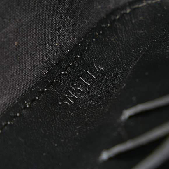 LOUIS VUITTON Vernis Mini Sac Lucie Crossbody Bag - Picture 7 of 9